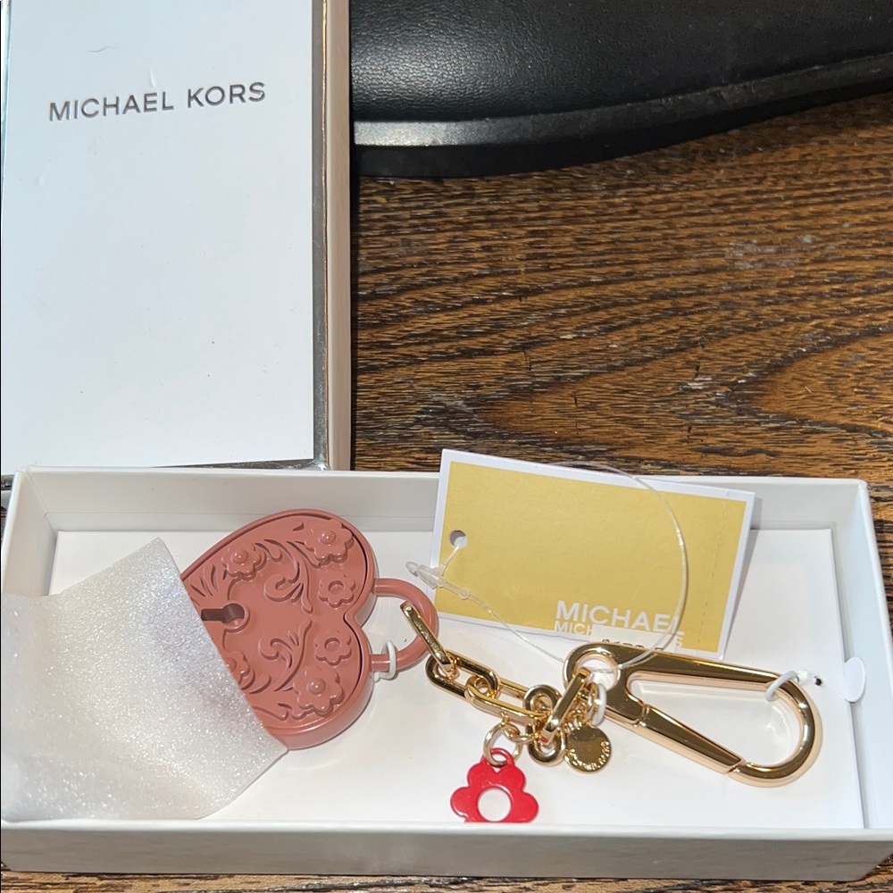 NWT Michael Kors heart lock charm KEYCHAIN